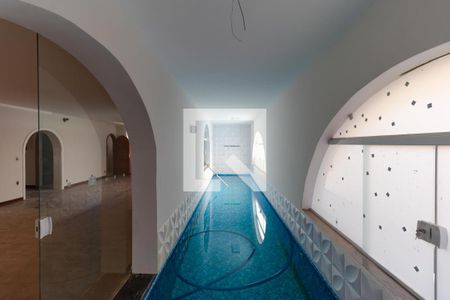 Casa à venda com 1000m², 13 quartos e 4 vagasPiscina