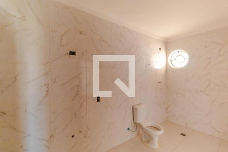 Casa à venda com 1000m², 13 quartos e 4 vagasBanheiro da Suíte 02