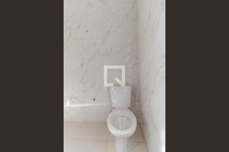 Casa à venda com 1000m², 13 quartos e 4 vagasBanheiro da Suíte 01