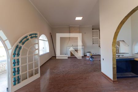 Casa à venda com 1000m², 13 quartos e 4 vagasSala 01