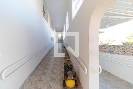 Casa à venda com 1000m², 13 quartos e 4 vagasEntrada