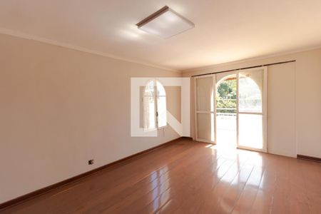 Casa à venda com 1000m², 13 quartos e 4 vagasQuarto 03