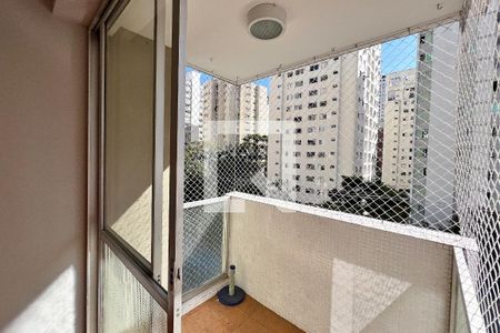 Sacada de apartamento à venda com 3 quartos, 90m² em Vila Uberabinha, São Paulo