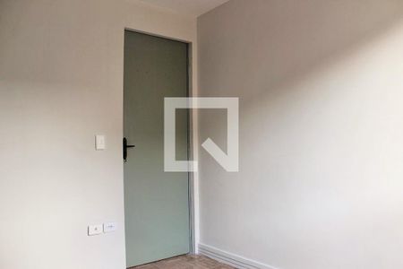 Quarto 1 de apartamento para alugar com 2 quartos, 44m² em Vila Miranda, Itaquaquecetuba