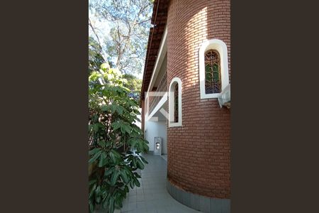 Casa à venda com 370m², 4 quartos e 4 vagas Casa à venda com 370m², 4 quartos e 4 vagasQuintal