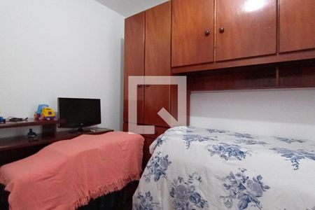 Casa à venda com 370m², 4 quartos e 4 vagas Casa à venda com 370m², 4 quartos e 4 vagasQuarto 3