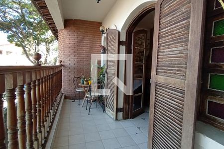 Casa à venda com 370m², 4 quartos e 4 vagas Casa à venda com 370m², 4 quartos e 4 vagasVaranda da Sala