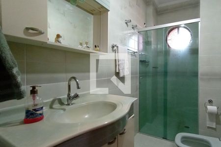 Casa à venda com 370m², 4 quartos e 4 vagas Casa à venda com 370m², 4 quartos e 4 vagasBanheiro 2