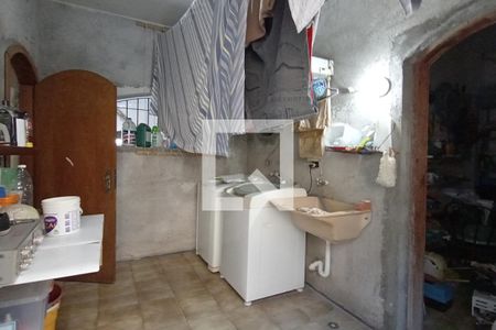 Casa à venda com 370m², 4 quartos e 4 vagas Casa à venda com 370m², 4 quartos e 4 vagasÁrea de Serviço