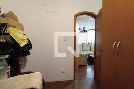 Casa à venda com 370m², 4 quartos e 4 vagas Casa à venda com 370m², 4 quartos e 4 vagasQuarto 2