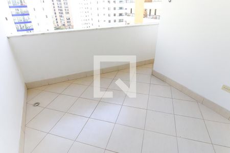 Apartamento para alugar com 116m², 3 quartos e 1 vagaSacada