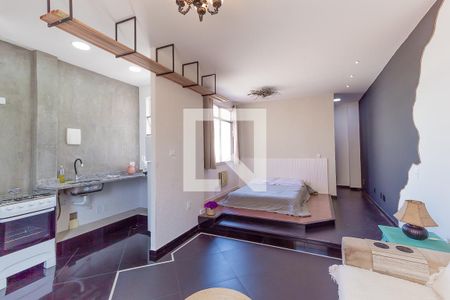 Sala/Quarto de kitnet/studio para alugar com 1 quarto, 45m² em Centro, Rio de Janeiro