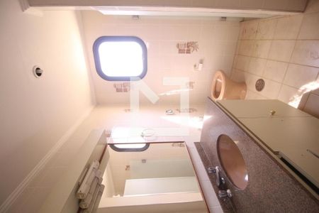 Apartamento à venda com 187m², 4 quartos e 3 vagasBanheiro