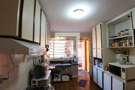 Casa para alugar com 164m², 3 quartos e 3 vagasCozinha
