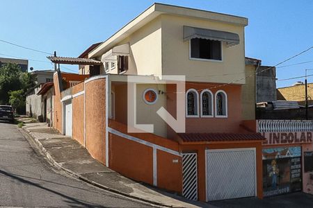 Casa para alugar com 164m², 3 quartos e 3 vagasFachada
