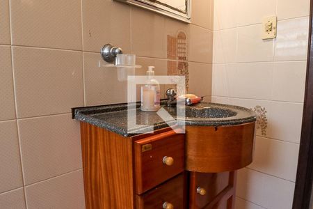 Casa para alugar com 164m², 3 quartos e 3 vagasBanheiro do primeiro andar