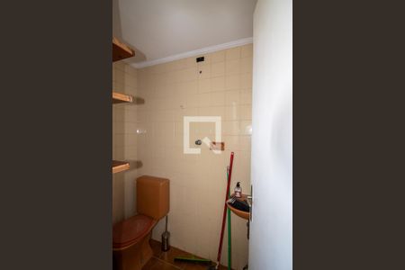 Apartamento à venda com 68m², 2 quartos e 1 vagaBanheiro de serviço