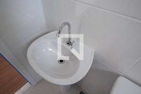 Banheiro social  de apartamento à venda com 2 quartos, 42m² em Santa Branca, Belo Horizonte