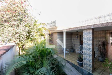 Casa à venda com 372m², 3 quartos e 3 vagasVaranda