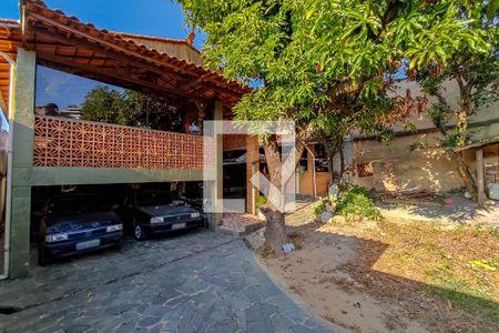 Casa à venda com 372m², 3 quartos e 3 vagasGaragem