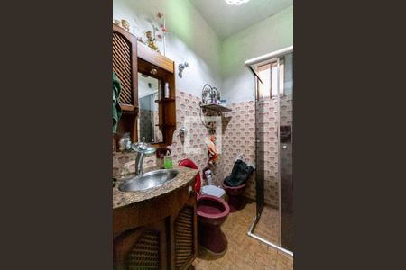 Casa à venda com 372m², 3 quartos e 3 vagasBanheiro Social