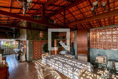 Casa à venda com 372m², 3 quartos e 3 vagasVaranda