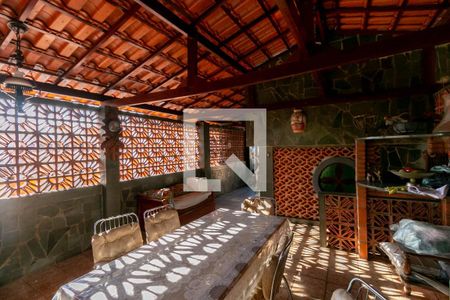 Casa à venda com 372m², 3 quartos e 3 vagasVaranda