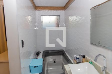 Banheiro da Suíte 1 de casa à venda com 3 quartos, 380m² em Vila Conceicao, Diadema