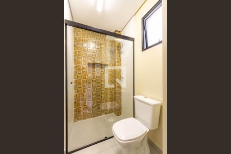 Banheiro de kitnet/studio para alugar com 1 quarto, 20m² em Vila Marlene, São Bernardo do Campo