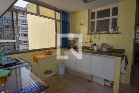 Apartamento à venda com 215m², 4 quartos e 1 vagaCozinha