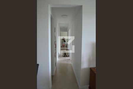 Corredor dos quartos de apartamento para alugar com 3 quartos, 78m² em Taquara, Rio de Janeiro