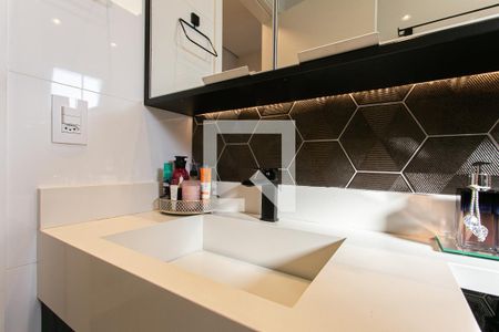 Apartamento à venda com 73m², 3 quartos e 1 vaga Apartamento à venda com 73m², 3 quartos e 1 vagaBanheiro da Suíte