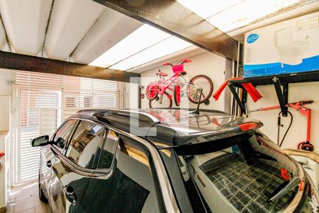 Casa à venda com 113m², 2 quartos e 1 vaga Casa à venda com 113m², 2 quartos e 1 vagaGaragem