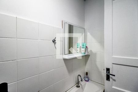 Casa à venda com 113m², 2 quartos e 1 vaga Casa à venda com 113m², 2 quartos e 1 vagaBanheiro de Serviço