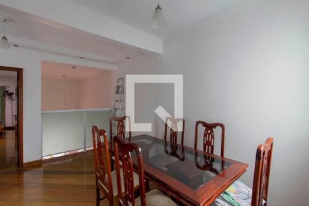 Casa à venda com 300m², 3 quartos e 6 vagasSala de Estar Superior 