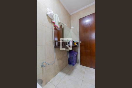 Casa à venda com 300m², 3 quartos e 6 vagasBanheiro Suíte 2