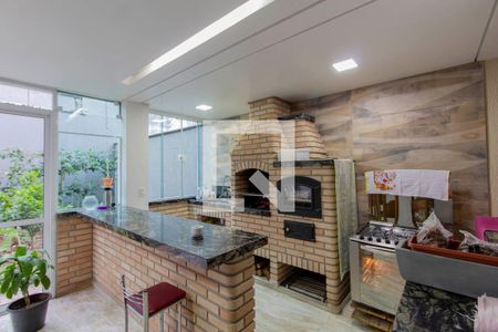 Casa à venda com 300m², 3 quartos e 6 vagasChurrasqueira