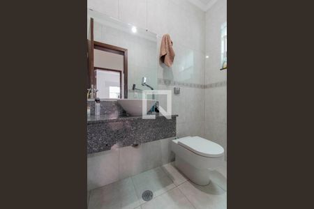 Casa à venda com 300m², 3 quartos e 6 vagasLavabo