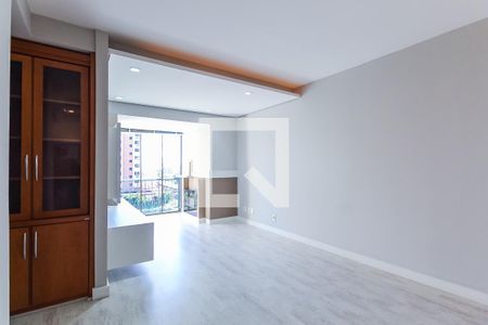 Sala de apartamento para alugar com 3 quartos, 80m² em Jardim Carvalho, Porto Alegre