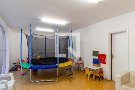 Apartamento à venda com 180m², 4 quartos e 2 vagas Apartamento à venda com 180m², 4 quartos e 2 vagasÁrea comum - Brinquedoteca