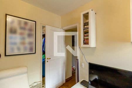 Apartamento à venda com 180m², 4 quartos e 2 vagas Apartamento à venda com 180m², 4 quartos e 2 vagasQuarto 3