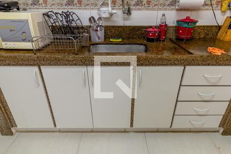 Apartamento à venda com 180m², 4 quartos e 2 vagas Apartamento à venda com 180m², 4 quartos e 2 vagasCozinha