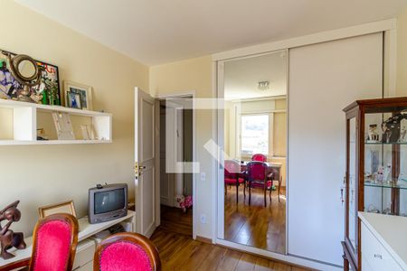 Apartamento à venda com 180m², 4 quartos e 2 vagas Apartamento à venda com 180m², 4 quartos e 2 vagasQuarto 2