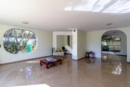 Apartamento à venda com 180m², 4 quartos e 2 vagas Apartamento à venda com 180m², 4 quartos e 2 vagasÁrea comum - Salão de festas