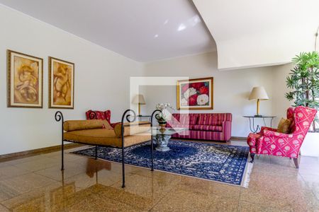 Apartamento à venda com 180m², 4 quartos e 2 vagas Apartamento à venda com 180m², 4 quartos e 2 vagasÁrea comum - Hall Social