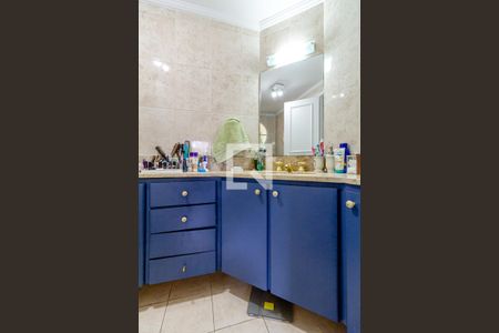 Apartamento à venda com 180m², 4 quartos e 2 vagas Apartamento à venda com 180m², 4 quartos e 2 vagasBanheiro 1 - Suíte