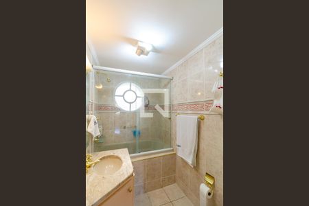 Apartamento à venda com 180m², 4 quartos e 2 vagas Apartamento à venda com 180m², 4 quartos e 2 vagasBanheiro 2