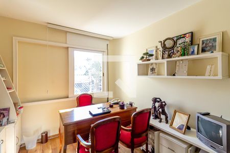 Apartamento à venda com 180m², 4 quartos e 2 vagas Apartamento à venda com 180m², 4 quartos e 2 vagasQuarto 2