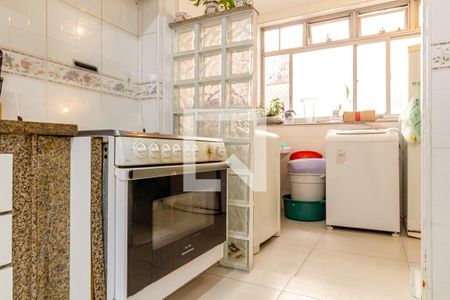 Apartamento à venda com 180m², 4 quartos e 2 vagas Apartamento à venda com 180m², 4 quartos e 2 vagasCozinha