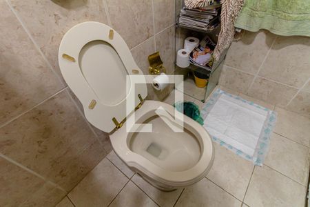 Apartamento à venda com 180m², 4 quartos e 2 vagas Apartamento à venda com 180m², 4 quartos e 2 vagasBanheiro 1 - Suíte